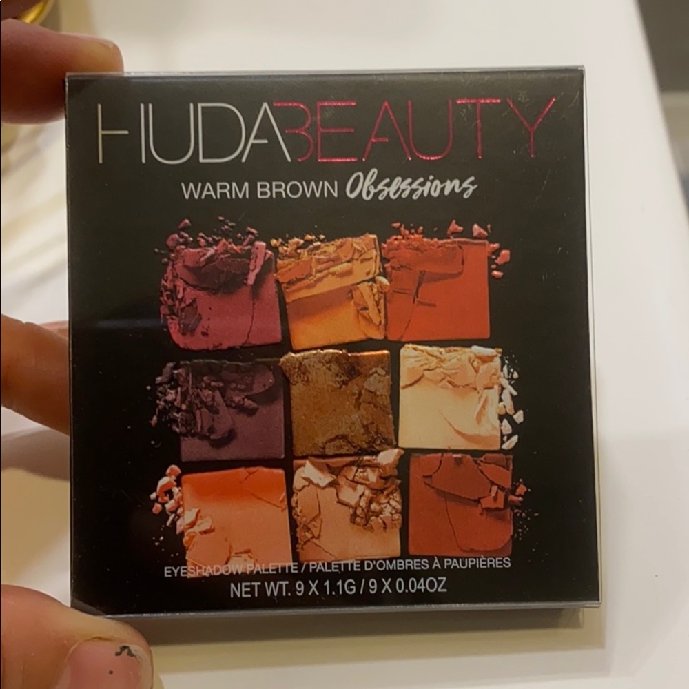 NWT Huda Beauty Warm Brown Obsessions Eyeshadow